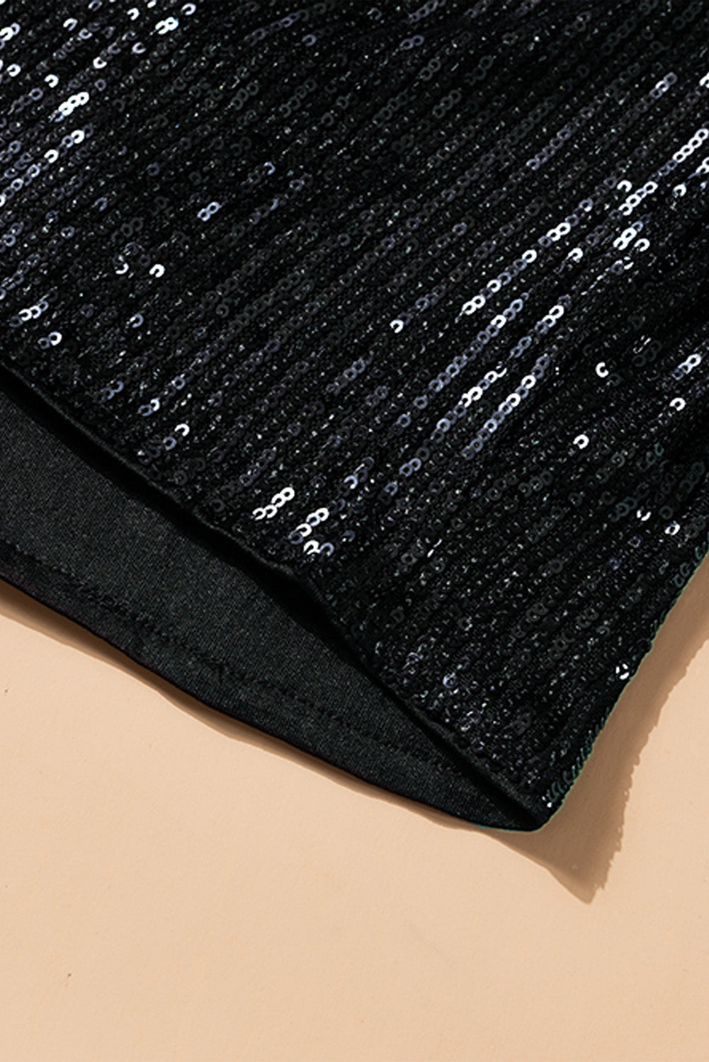 Minivestido ajustado con parche de malla de lentejuelas negro con borla - EBEPEX